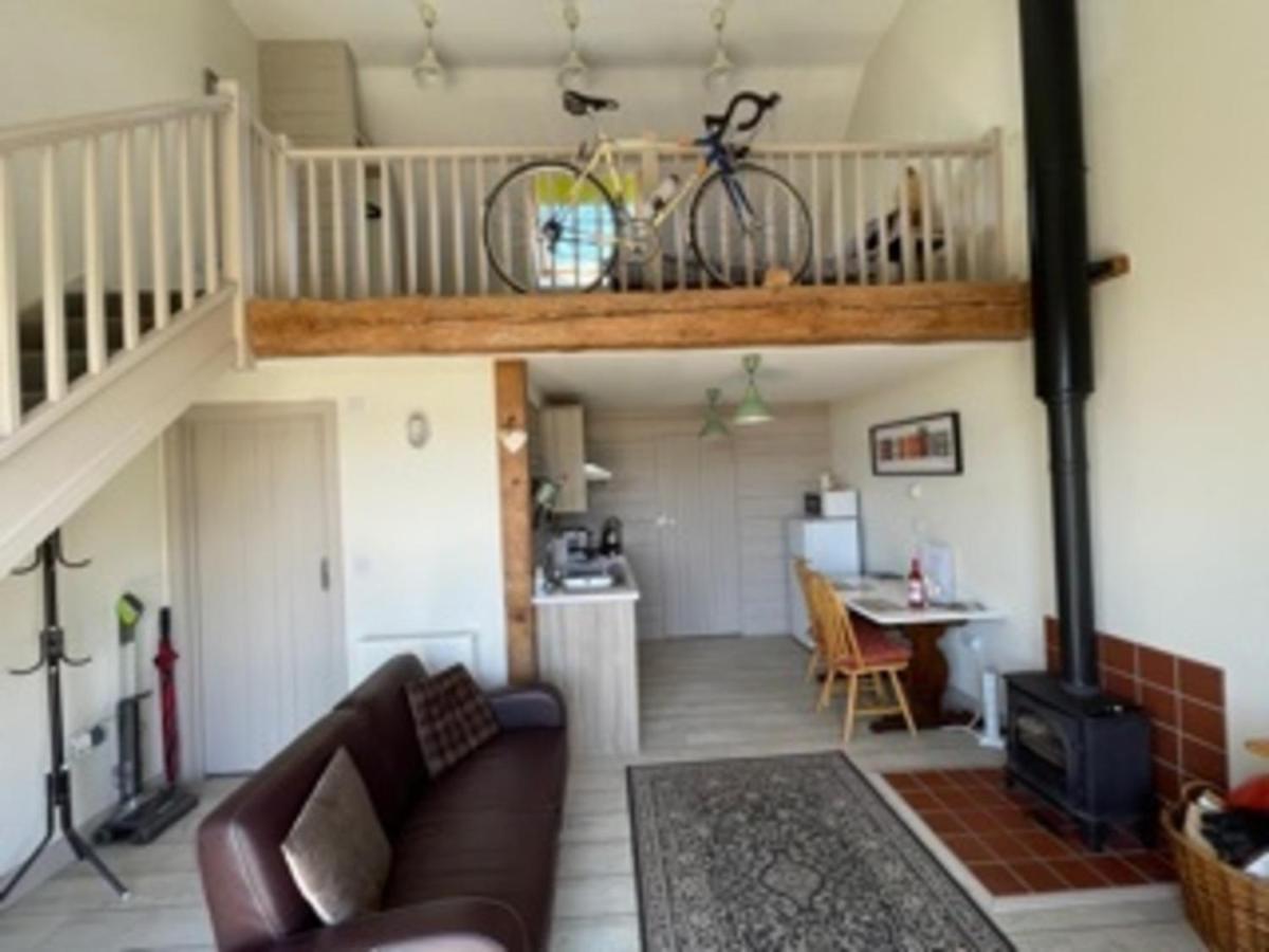 Bike Shed - Beautiful 1-Bed Cottage In Shorwell Eksteriør bilde